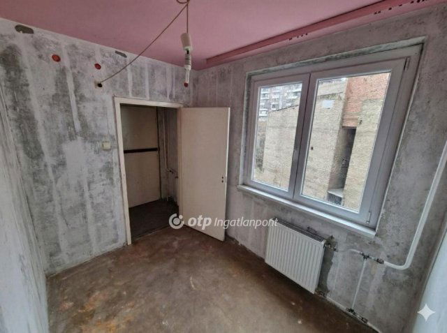 Eladó panellakás, Budapesten, VIII. kerületben 55 M Ft