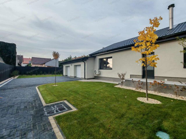 Eladó családi ház, Nyíregyházán 149.999 M Ft, 2+2 szobás