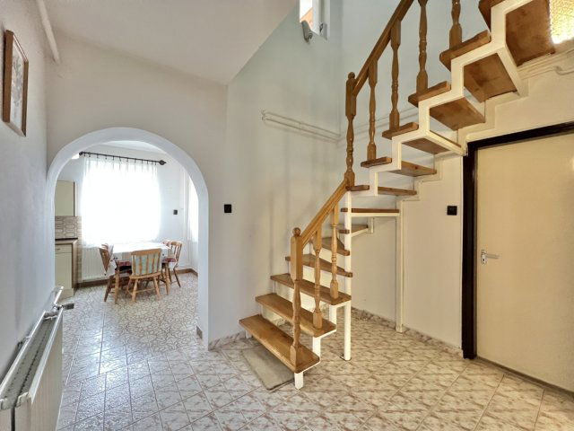 Eladó családi ház, Kaposváron 49.9 M Ft, 5 szobás