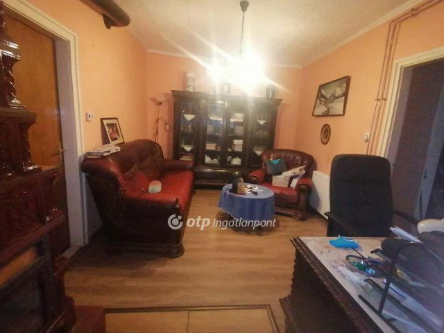 Eladó családi ház, Kecelen 26 M Ft, 2+1 szobás