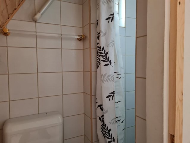 Kiadó téglalakás, albérlet, Pécsett 130 E Ft / hó, 1 szobás