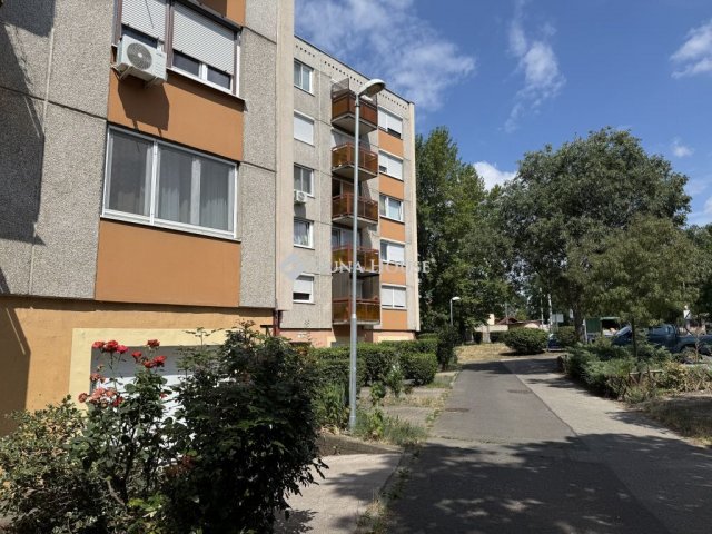 Eladó panellakás, XVI. kerületben, Összefogás sétányon