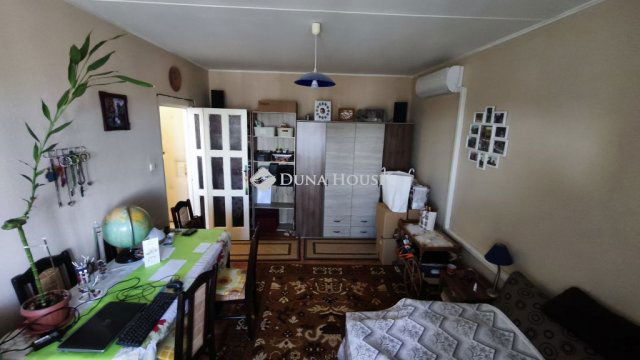 Eladó panellakás, Pécsett, Siklósi úton 40.5 M Ft, 2 szobás