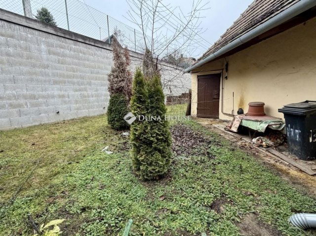 Eladó családi ház, Sülysápon 38.5 M Ft, 2 szobás