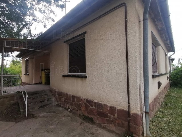 Eladó családi ház, Buzsákon 32.9 M Ft, 3 szobás
