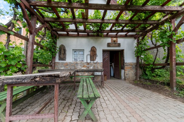 Eladó nyaraló, Velencén 25.5 M Ft, 2 szobás