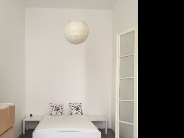 Kiadó téglalakás, albérlet, V. kerületben, Papnövelde utcában