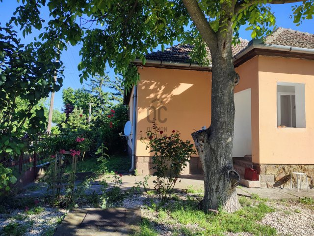 Eladó családi ház, Poroszlón 35.99 M Ft, 3 szobás