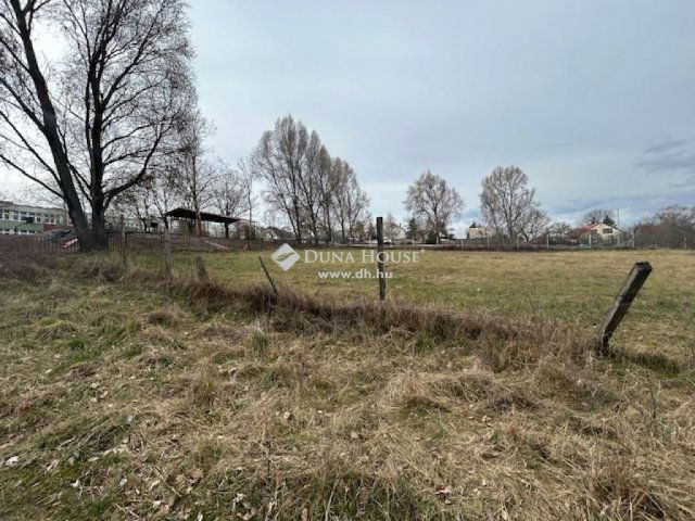 Eladó ipari ingatlan, Budapesten, XVI. kerületben 265 M Ft