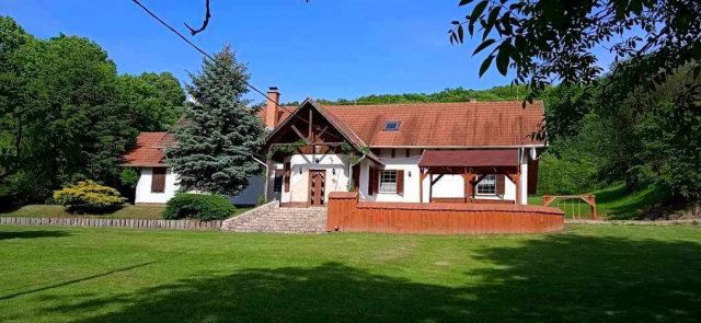 Eladó hotel, Nagybarcán 158 M Ft / költözzbe.hu