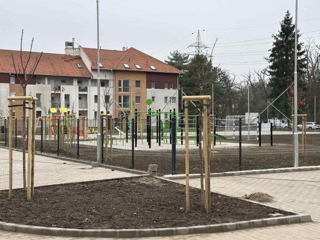 Eladó téglalakás, Budapesten, IV. kerületben, Ezred utcában