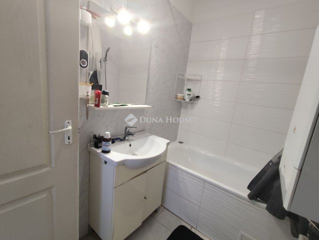 Eladó családi ház, Kecskeméten 54.9 M Ft, 4 szobás