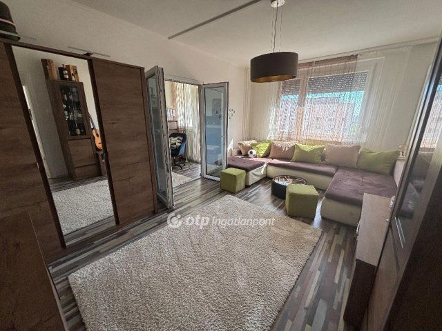 Eladó panellakás, Miskolcon 34.9 M Ft, 1+2 szobás