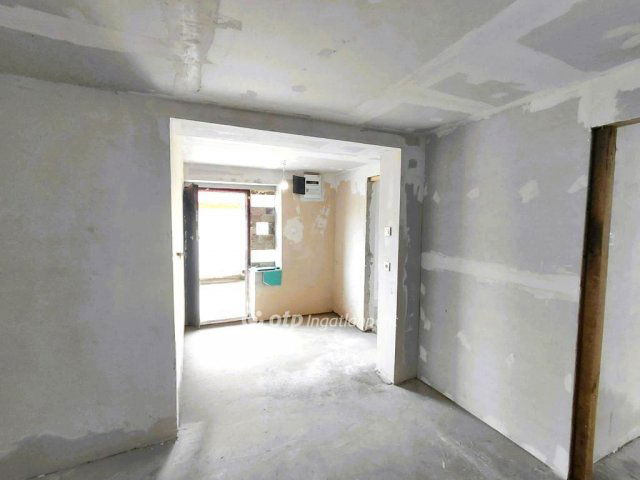 Eladó családi ház, Hatvanban 27 M Ft, 2+1 szobás