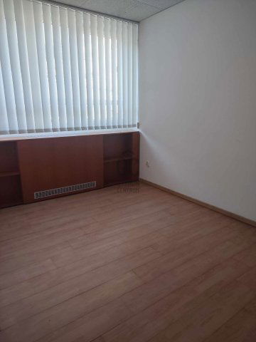 Kiadó iroda, Budapesten, III. kerületben 90 E Ft / hó