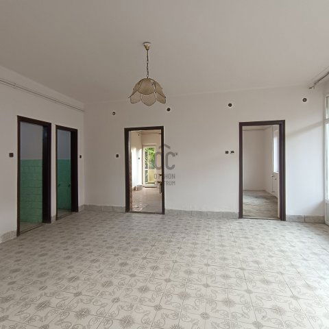 Eladó családi ház, Sandon 17.9 M Ft, 4 szobás