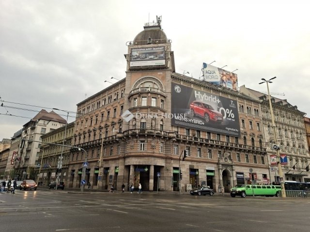 Eladó téglalakás, Budapesten, VIII. kerületben 69.9 M Ft