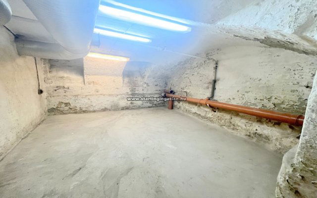 Eladó ipari ingatlan, Budapesten, IX. kerületben 24 M Ft
