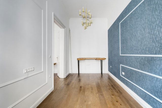 Kiadó téglalakás, albérlet, VI. kerületben, Nagymező utcában