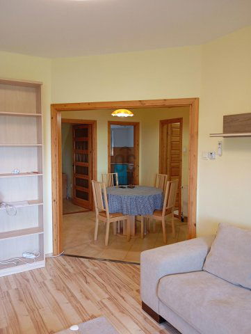 Kiadó téglalakás, albérlet, Szekszárdon, Alkotmány utcában
