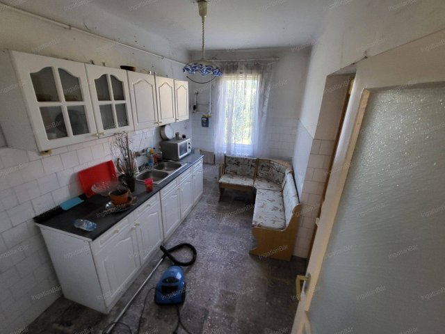 Eladó családi ház, Nyírmadán 85 M Ft, 12 szobás
