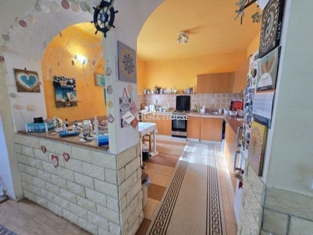 Eladó családi ház, Délegyházán 54.99 M Ft, 3 szobás