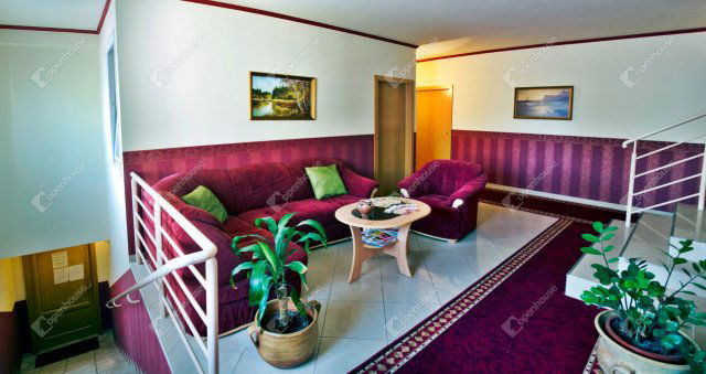 Eladó hotel, Debrecenben 649.9 M Ft, 15 szobás