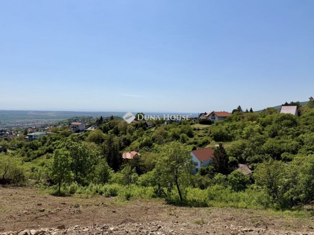 Eladó telek, Pécsett, Szkókó tető dűlőn 29.9 M Ft