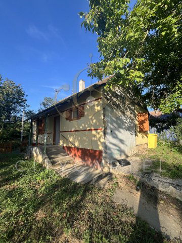 Eladó családi ház, Viszen 22.9 M Ft, 2 szobás