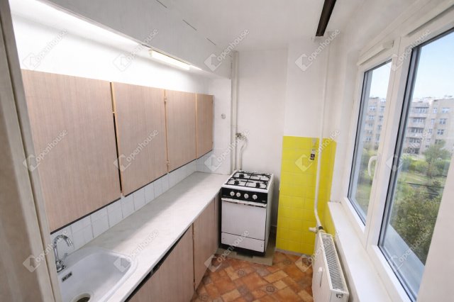 Eladó panellakás, Székesfehérvárott 49.9 M Ft, 2 szobás