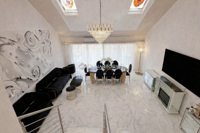 Eladó családi ház, Budapesten, XV. kerületben 179.9 M Ft