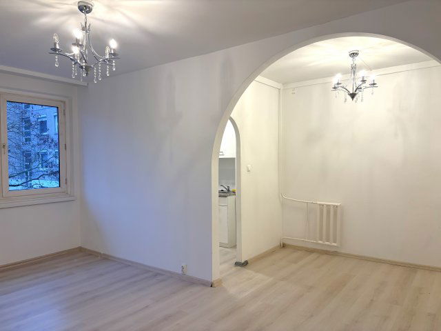 Eladó panellakás, Budapesten, III. kerületben 80 M Ft, 1+2 szobás