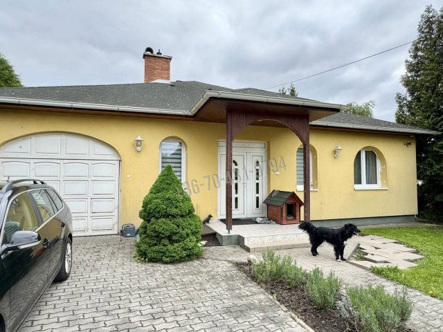 Eladó családi ház, Egerben 104.99 M Ft, 6 szobás