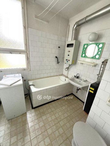 Eladó panellakás, Salgótarjánban 22 M Ft, 2 szobás