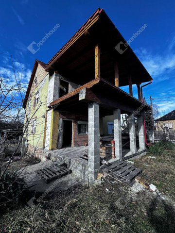 Eladó családi ház, Szomódon 65 M Ft, 9 szobás