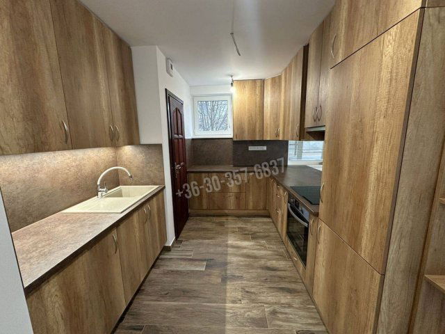 Eladó családi ház, Szegeden 250 M Ft, 6 szobás