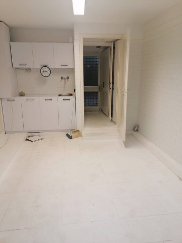 Kiadó üzlethelyiség, Debrecenben 70 E Ft / hó, 1 szobás