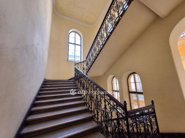 Eladó téglalakás, Budapesten, VIII. kerületben 124 M Ft