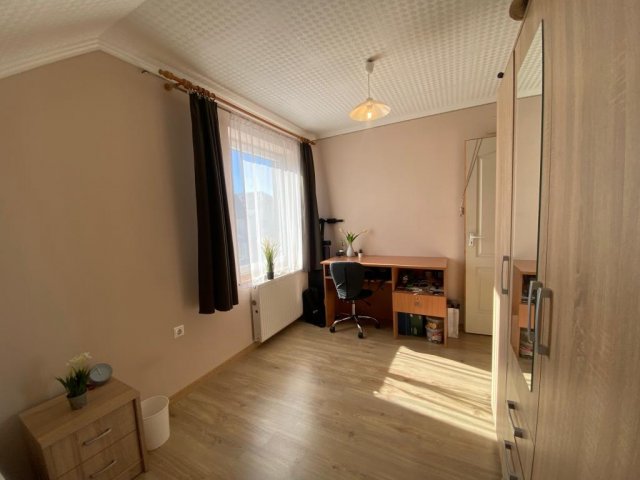 Eladó családi ház, Szerencsen 75 M Ft, 8 szobás