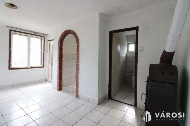 Eladó nyaraló, Felsőörsön 57.9 M Ft, 1+2 szobás