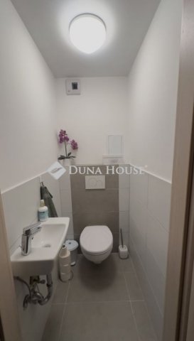 Eladó nyaraló, Siófokon 73.5 M Ft, 2 szobás