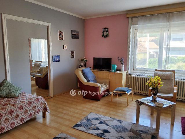 Eladó családi ház, Aszódon 88 M Ft, 4 szobás