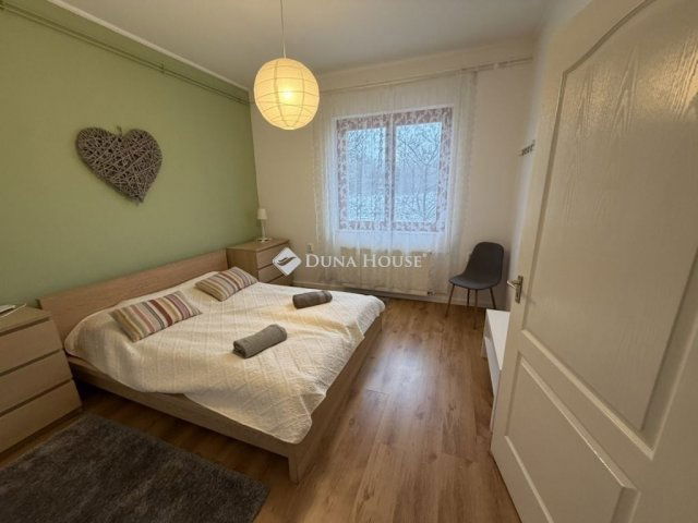 Eladó családi ház, Orosházán 54 M Ft, 4+1 szobás