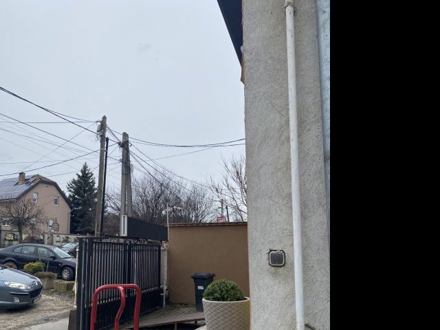 Eladó üzlethelyiség, Gyömrőn 0.2 M Ft, 2 szobás