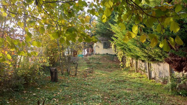 Eladó nyaraló, Balatonkenesén 16 M Ft, 1 szobás