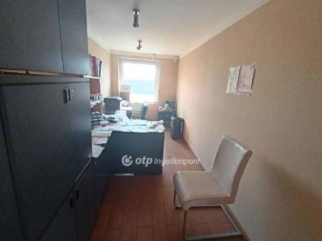 Eladó ipari ingatlan, Gyomaendrődön 115 M Ft
