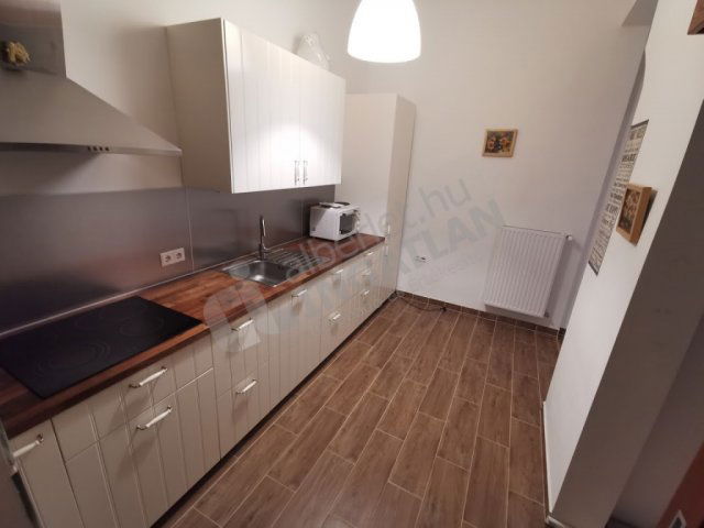 Kiadó téglalakás, albérlet, Budapesten, V. kerületben