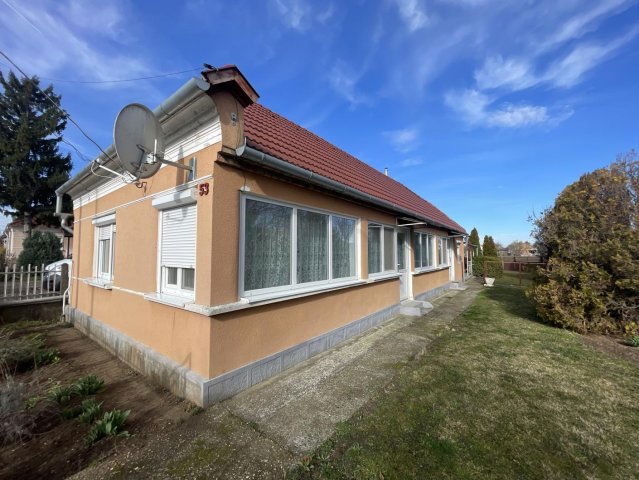 Eladó családi ház, Mocsán 29.5 M Ft, 3 szobás