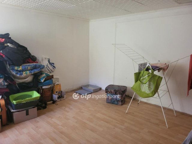 Eladó családi ház, Jászfényszarun 17.2 M Ft, 2 szobás