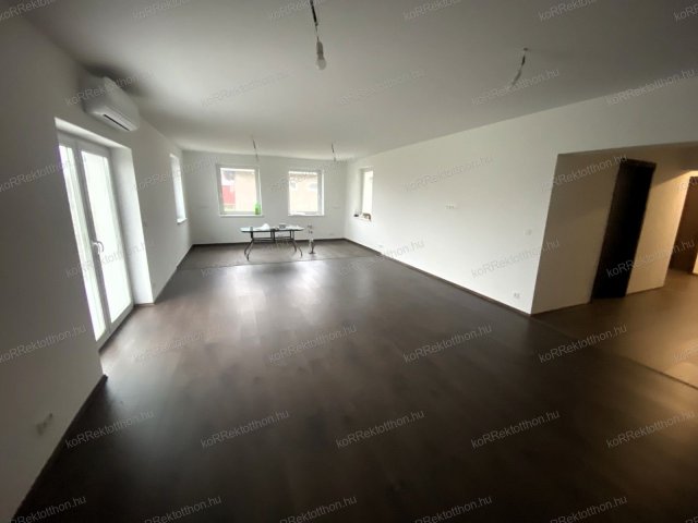 Eladó családi ház, Nagykátán 94.99 M Ft, 4 szobás
